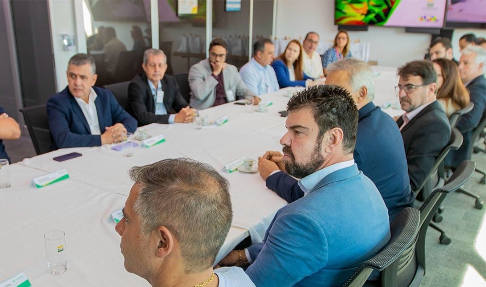 Prefeito de Casimiro de Abreu participa de reunião na Petrobras para discutir perspectivas da Bacia de Campos
