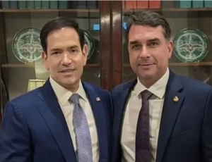 Rubio responde a Flávio Bolsonaro e diz que manterá tarifaço pedido por Eduardo