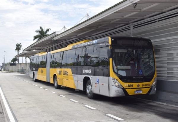 Greve dos rodoviários: Justiça manda manter 50% dos ônibus nas ruas; prefeitura diz que BRT terá operação normal