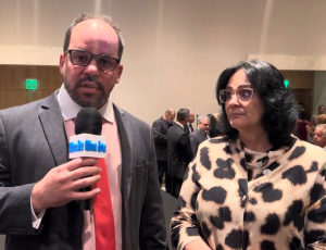 Damares rebate Paulo Figueiredo: 'Não fico atrás de computador'