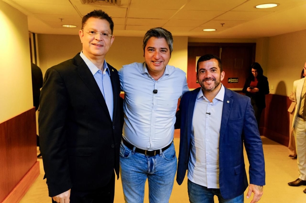 Sóstenes fica fora e Portinho e Jordy travam batalha pela indicação de Flávio ao Senado