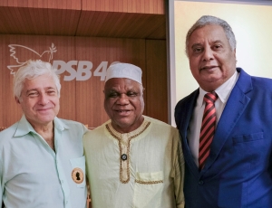  Ivanir dos Santos lança pré-candidatura a deputado federal em ato que reúne lideranças políticas, movimentos sociais e representantes da sociedade civil