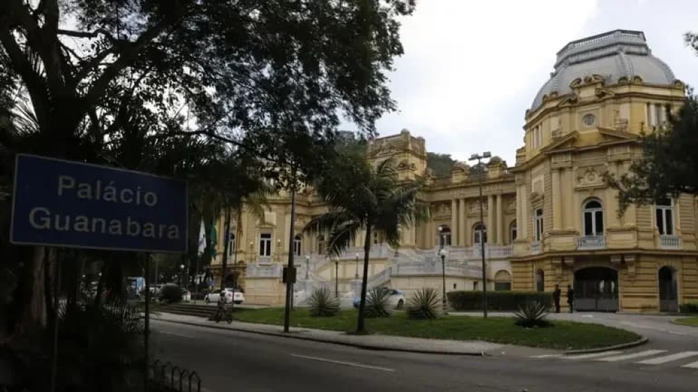 Funcionários fantasma são quase 80% dos servidores em secretaria do estado do RJ