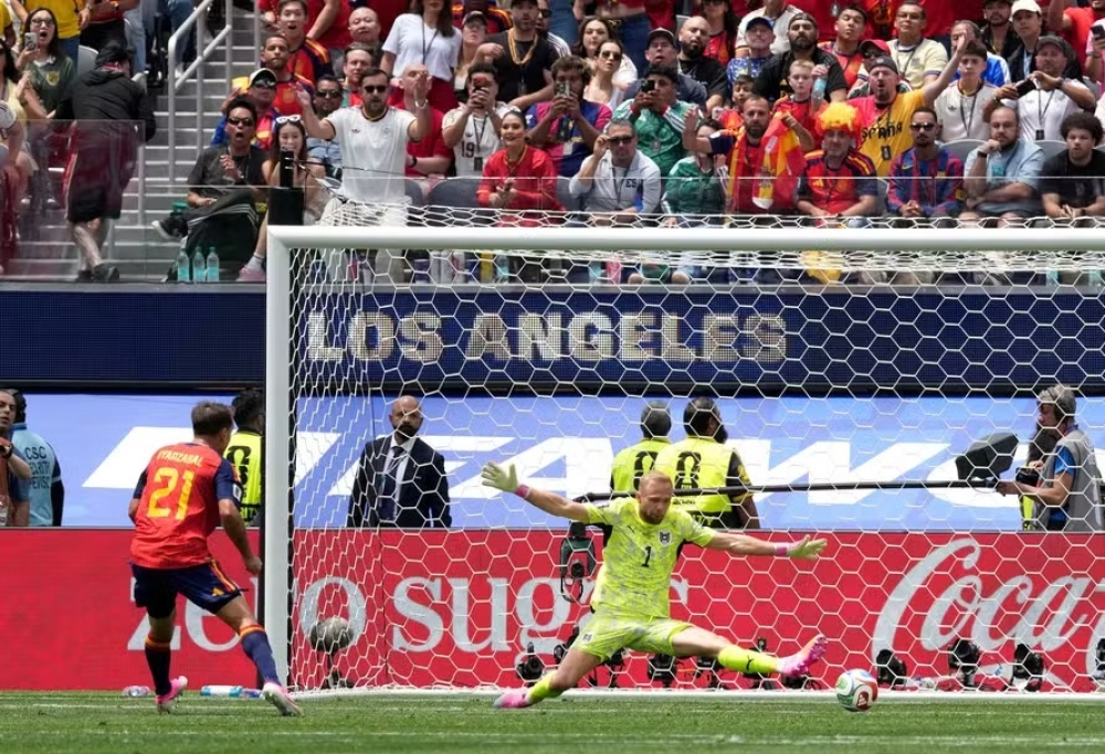 Espanha vence Áustria por 3 a 0, iguala marca histórica e avança às oitavas da Copa do Mundo