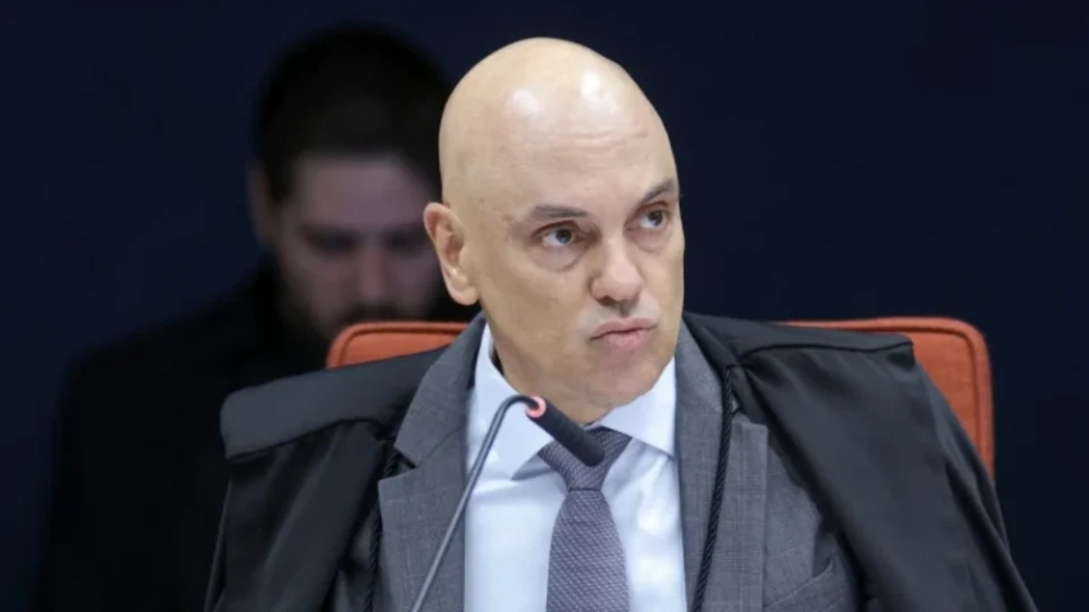 Moraes manda presidentes de tribunais explicarem descumprimento de regra do STF sobre penduricalhos