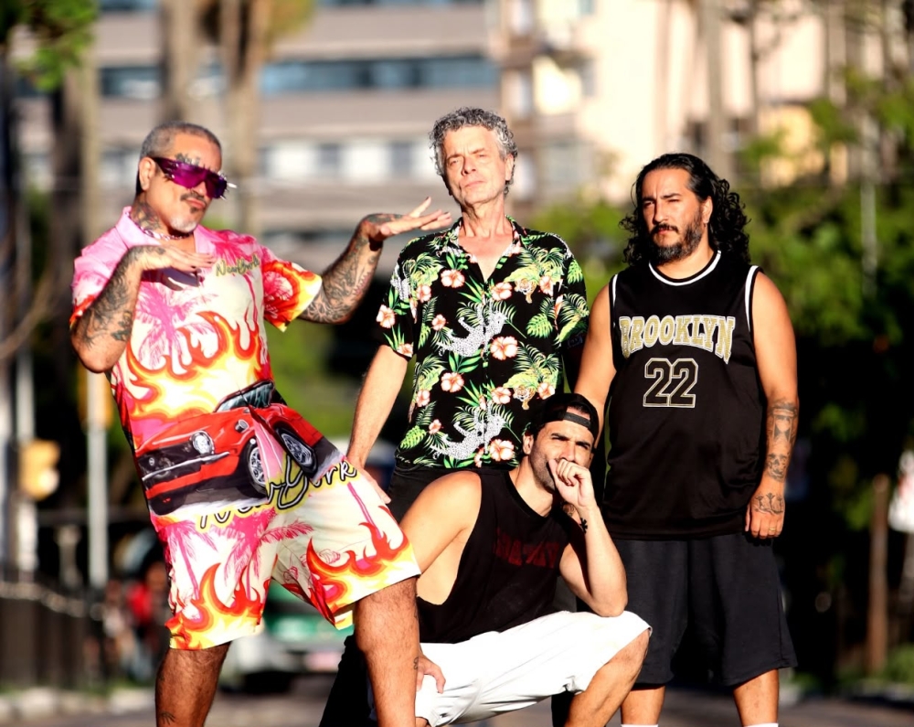 Defalla anuncia relançamento de Kingzobullshitbackinfulleffect92, com faixas inéditas, e turnê 