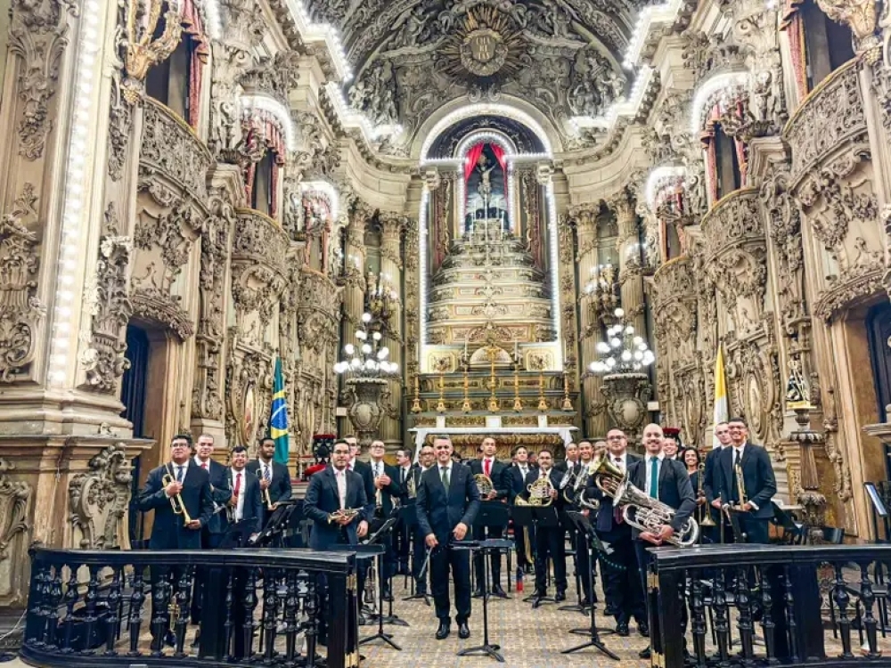 Concerto de banda em igreja no Rio chama atenção para encontro mundial