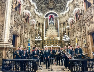 Concerto de banda em igreja no Rio chama atenção para encontro mundial