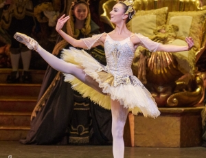 Workshop de Dança com bailarina do Dutch National Ballet oferece formação técnica e debate sobre saúde mental em Casimiro de Abreu