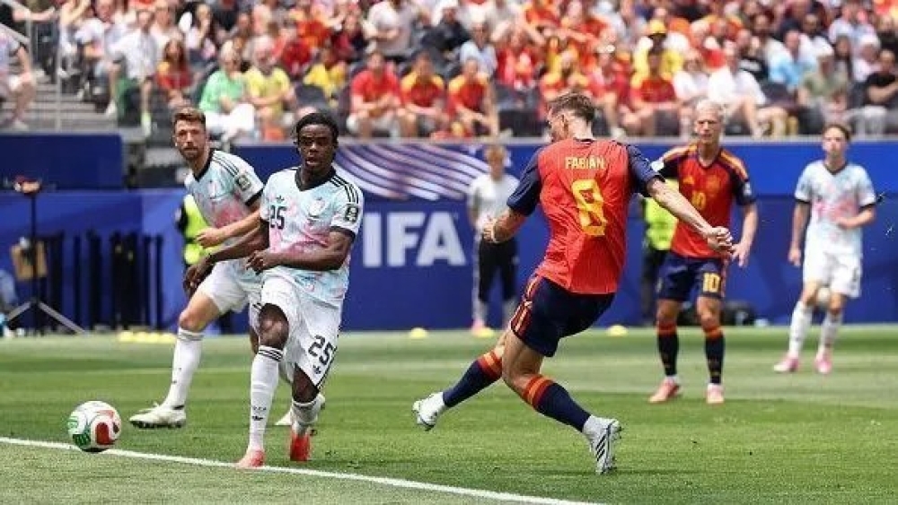  Com falha de goleiro, Espanha derrota Bélgica e garante vaga na semifinal da Copa do Mundo