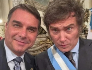 Milei diz que virá ao Brasil para lançamento da candidatura de Flávio Bolsonaro