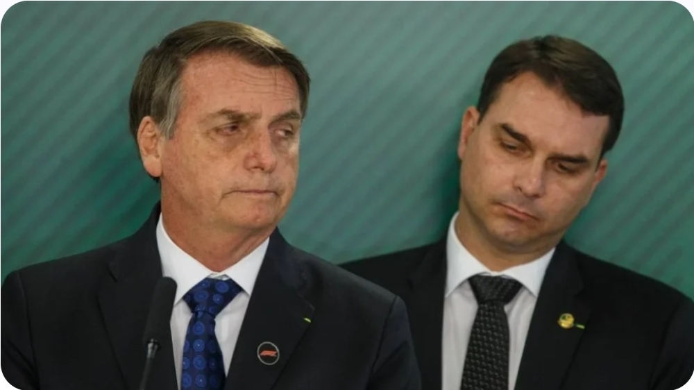 Moraes suspende visitas de Flávio e cobra explicações de Bolsonaro
