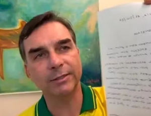 OAB pede a Moraes para liberar ‘comunicação pessoal e reservada’ entre Flávio e Jair Bolsonaro após suspensão de visitas