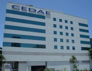 Licitação da Cedae levanta questionamentos sobre condução do processo e continuidade administrativa