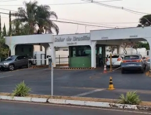 Moraes suspende visitas a Bolsonaro na prisão domiciliar