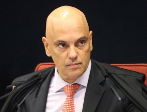 Uma carta bastou para Moraes apertar o cerco a Bolsonaro