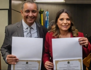 Câmara de Japeri intima prefeita e vice em processo que pode cassar mandatos