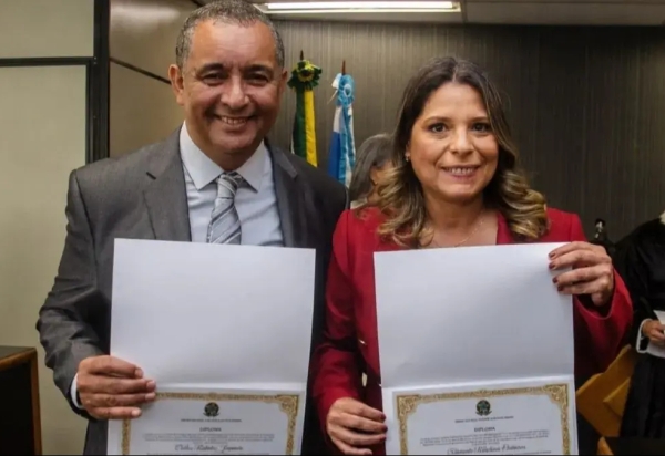 Câmara de Japeri intima prefeita e vice em processo que pode cassar mandatos