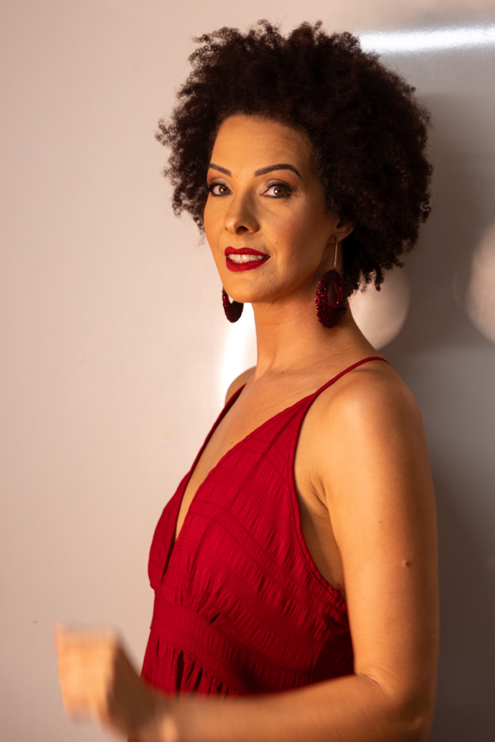É nesta quinta-feira a estreia de Daniele Souza no Teatro Firjan SESI Campos