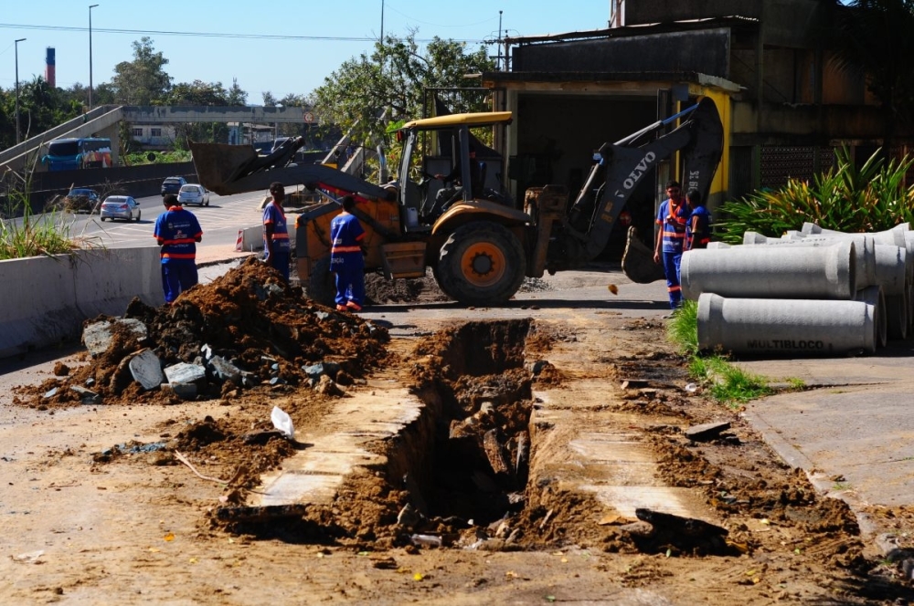 CODENI recupera rede de esgoto danificada pela Ecovias Rio Minas durante obras na Via Dutra