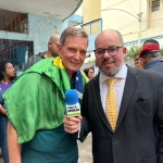 'Foi uma das maiores convenções que já participei', diz Crivella ao ser lançado candidato ao Senado ao lado de Garotinho