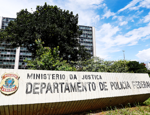 E agora, Bolsonaro vai atacar a Polícia Federal?