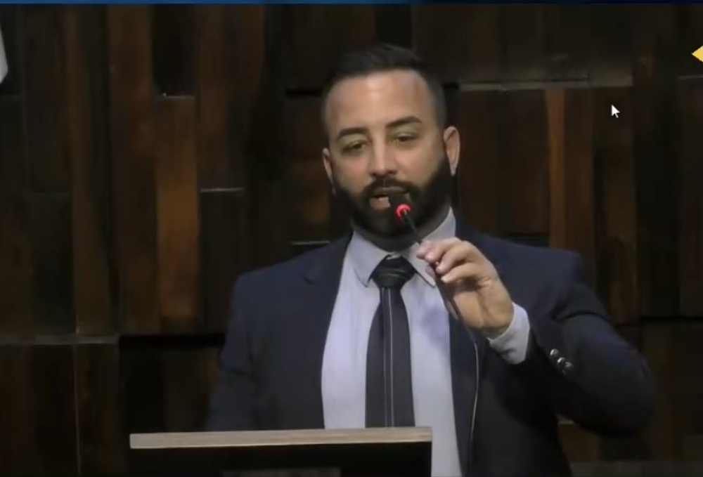 Deputado Charlles Batista defende veículos conservadores 