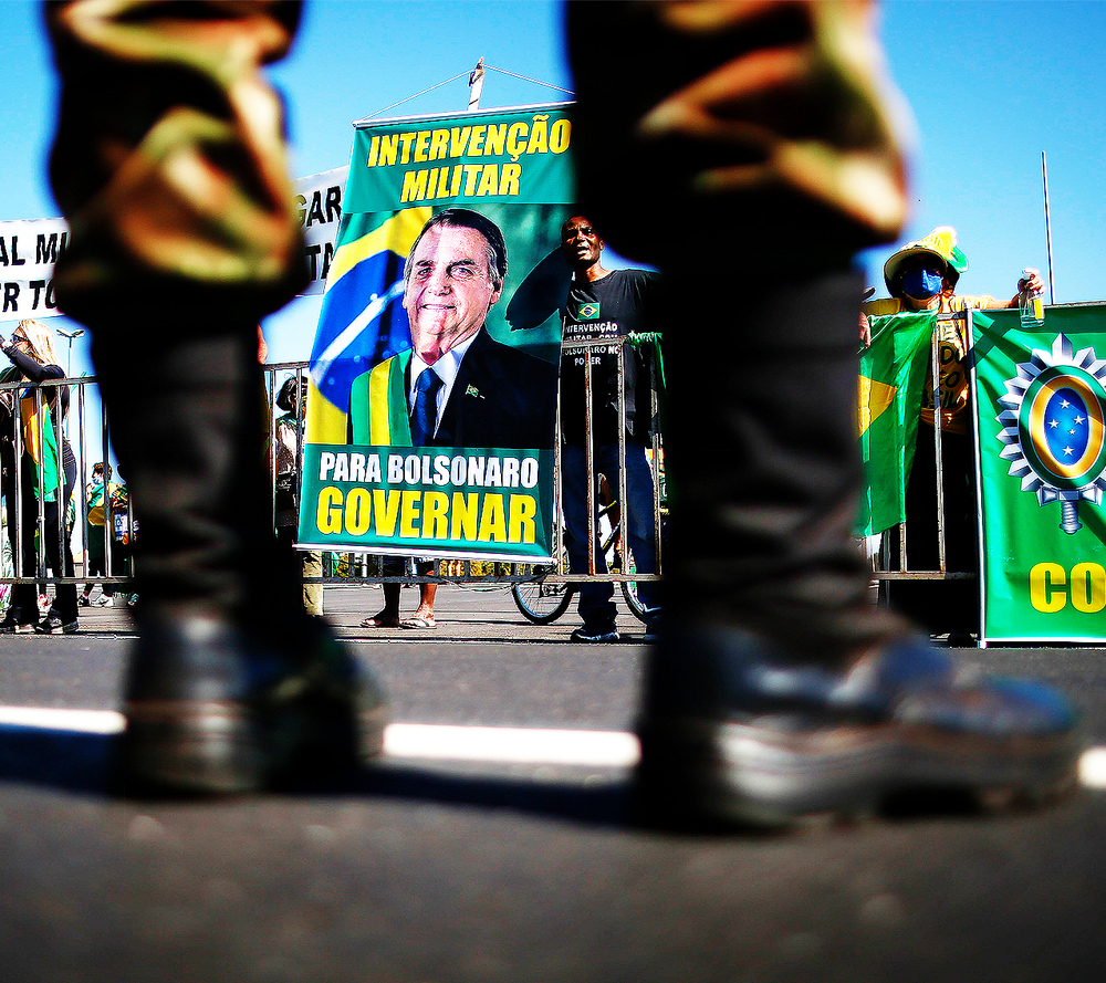 Pesquisa aponta erosão da imagem das Forças Armadas