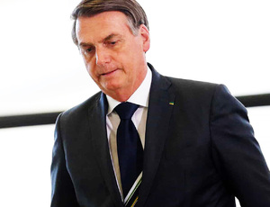 Rejeição a Bolsonaro bate recorde e atinge 53%, diz pesquisa Datafolha