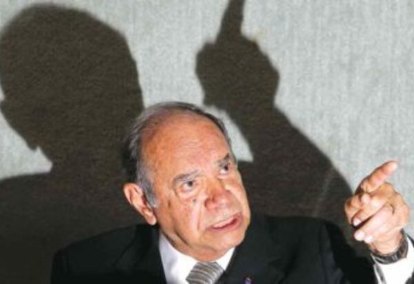 Quem paga as pensões POLPUDAS de 138.000 filhas de militares? O POVO