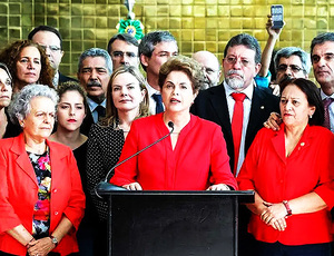 Brasileiros querem mais mulheres como líderes políticas, diz pesquisa