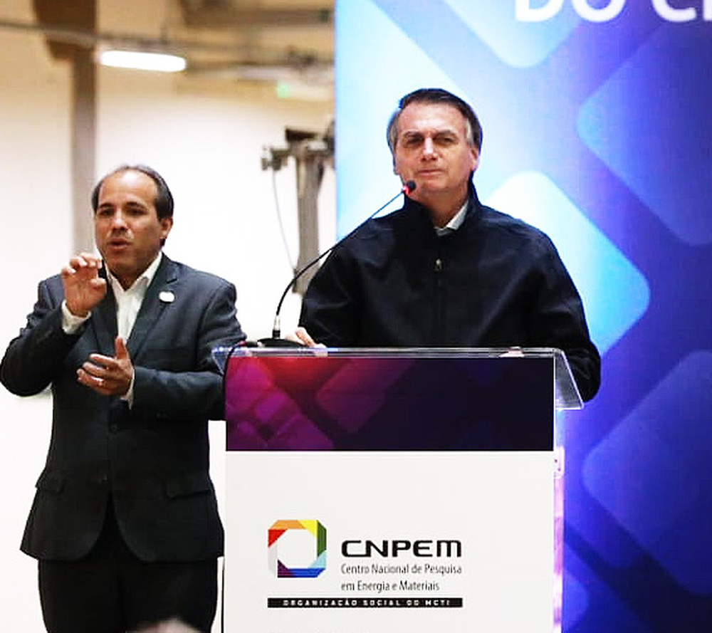 Com 600 mil mortes por Covid, Bolsonaro diz que houve “potencialização” da pandemia