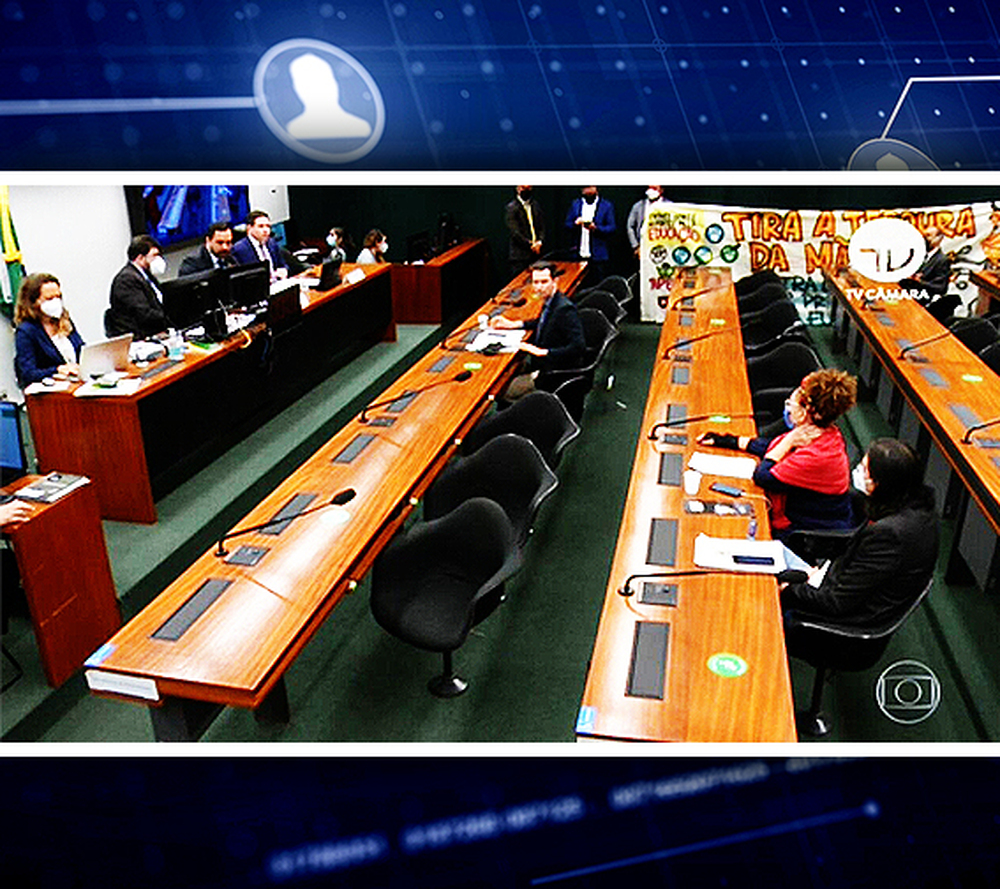 Precatórios: comissão aprova PEC para furar teto de gastos e viabilizar Auxílio Brasil visando a reeleição