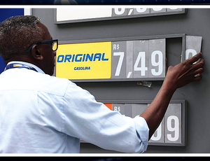 Preço da gasolina chega a R$ 7,49 no Rio; postos em GO e SP têm alta