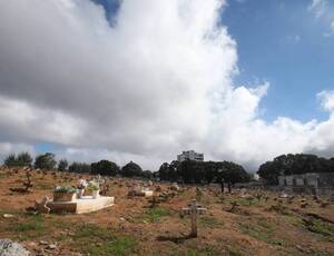 Concessionária de cemitério é condenada por sumiço de ossos