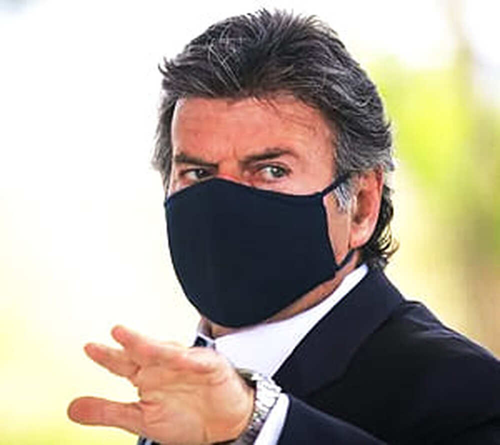 Fux não deixará Bolsonaro entrar em posse de Mendonça no STF sem PCR
