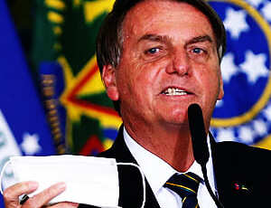 Negacionista, Bolsonaro se enfurece ao saber de liberação de vacina para crianças