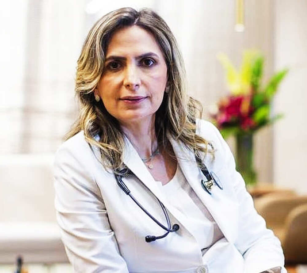 Saúde deve colapsar em uma semana, diz médica que recusou convite de Bolsonaro para ministério