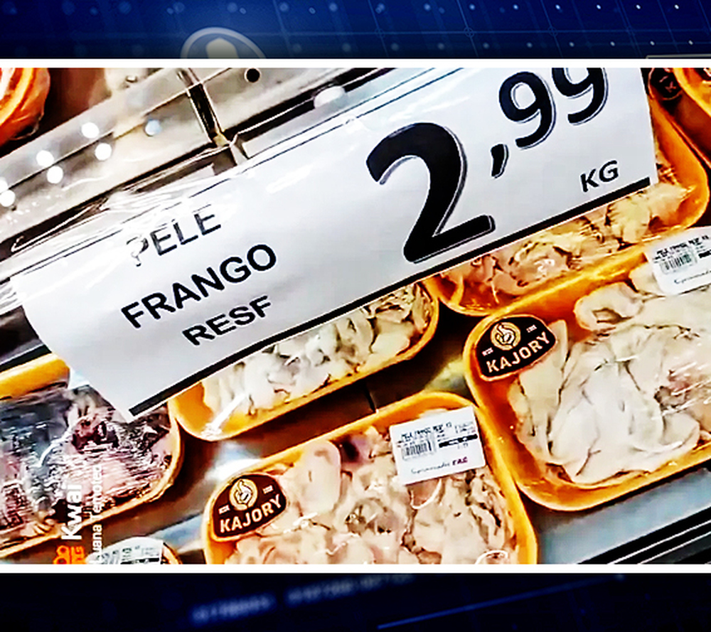 Brasil de Bolsonaro: Pele de frango vira opção barata em supermercado do ES