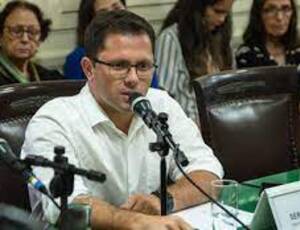 Alerj derruba veto e garante equiparação na remuneração de diretores de escolas no Rio