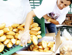 Quilo do pão francês já custa R$ 20 em bairros do Rio, diz economista
