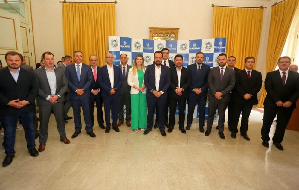 15 novos secretários de Castro, maioria indicado pelos ex-secretários agora pré-candidatos