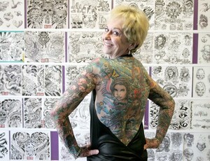Mulheres arrependidas faz mercado de remoção de tattoos crescer 440%