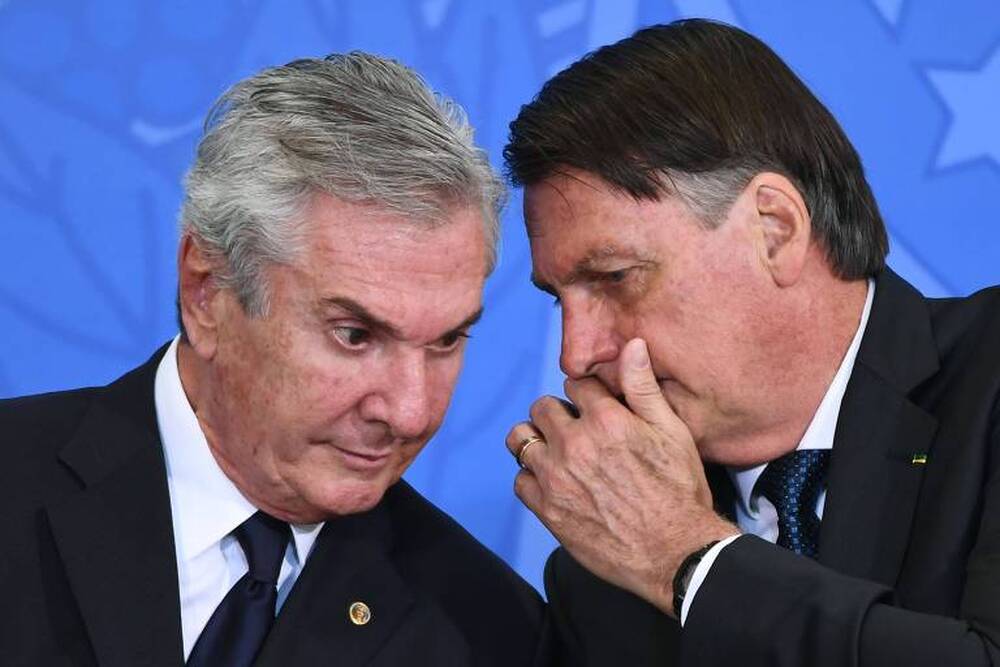 Bolsonaro quer esconder, mas Brasil vive processo de estagflação, diz Instituto de Finanças Internacional