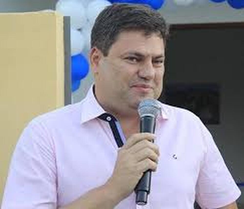 Deputado estadual Anderson Alexandre pede asfaltamento na RJ-184
