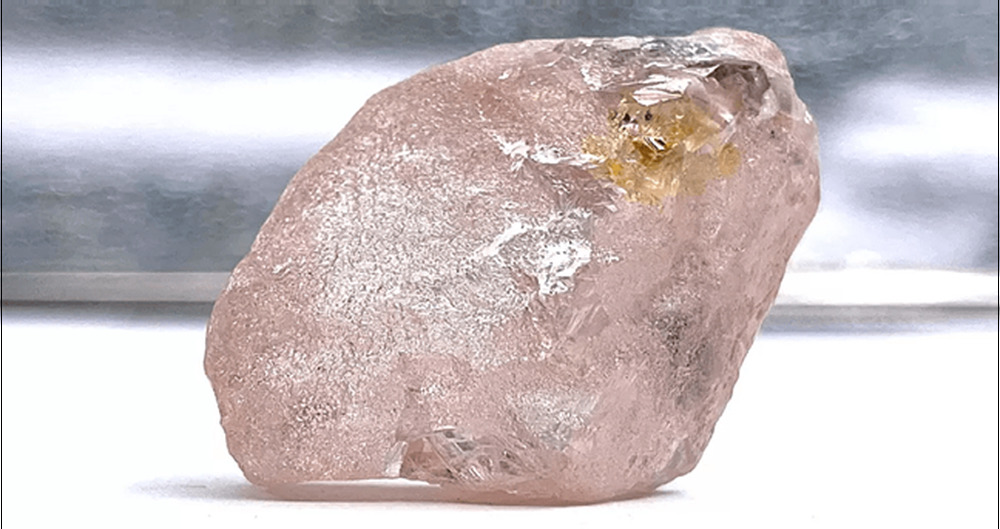 ANGOLA: Empresa que explora a Mina de Lulo descobriu diamante rosa de 170 quilates