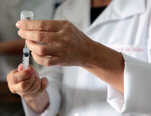 Sem repasse da coronavac, Niterói suspende a vacinação da primeira dose contra a Covid-19 em crianças de 3 e 4 anos nesta terça