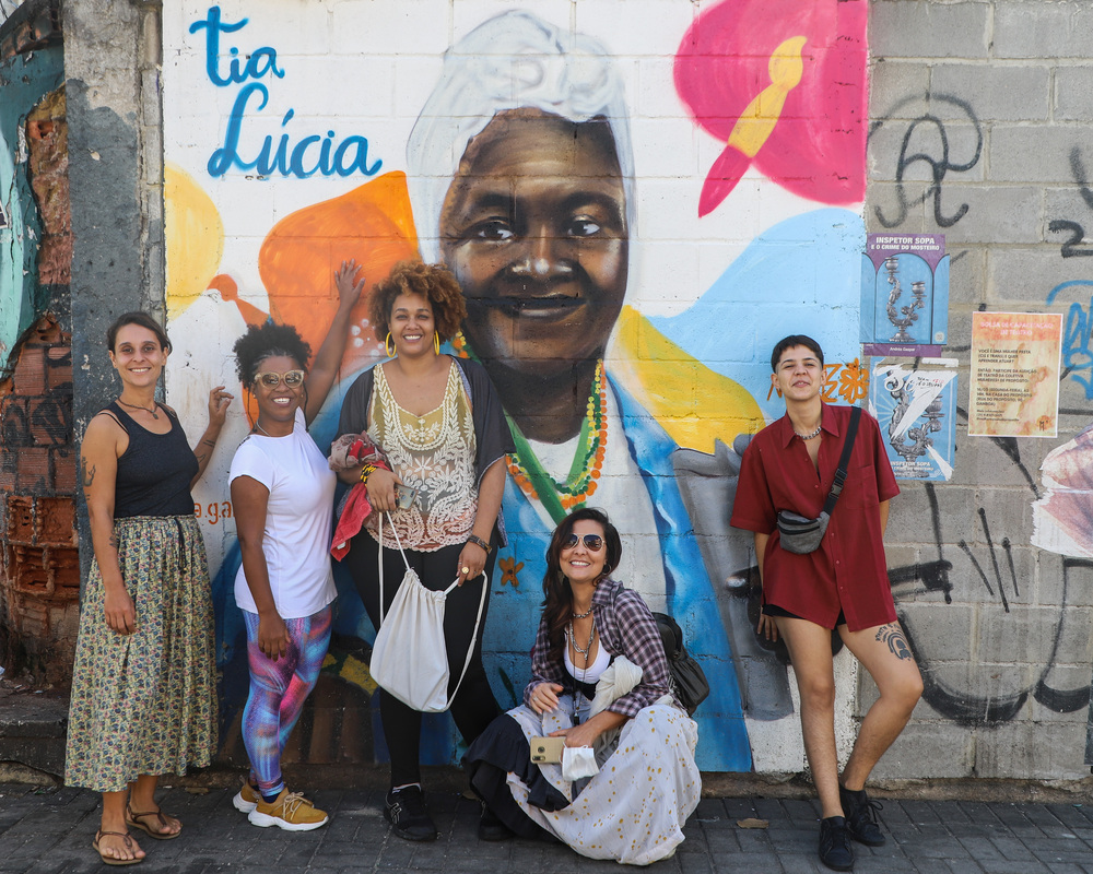 Cortejo em valorização de lideranças femininas negras agita a Região Portuária do Rio