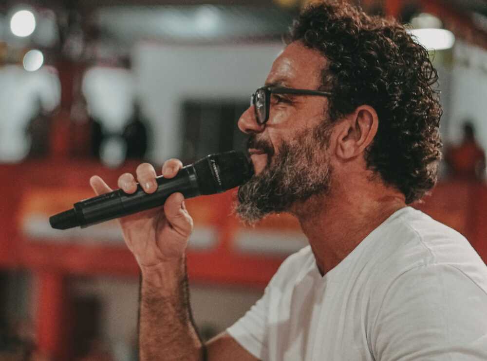 Viradouro: Zé Paulo cantará sambas finalistas na feijoada deste sábado