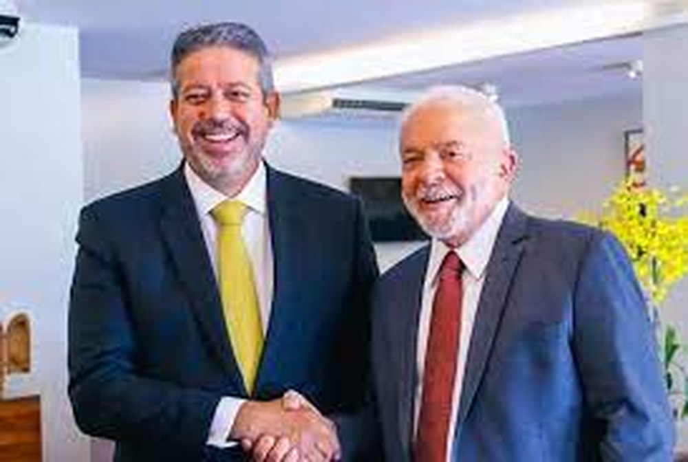 POLÍTICA: Lula e Arthur Lira com apoio do PL confirmam acordo para à reeleição na Câmara